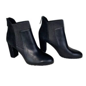 Donald J Pliner Black Leather and Suede Heeled Ankle Boots Booties Size 11 EUC